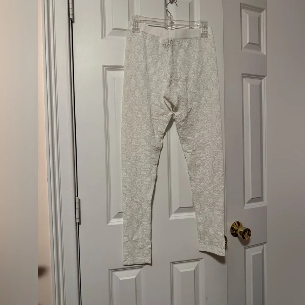 H&M girls Cream Lace Leggings Size 10 in good condition